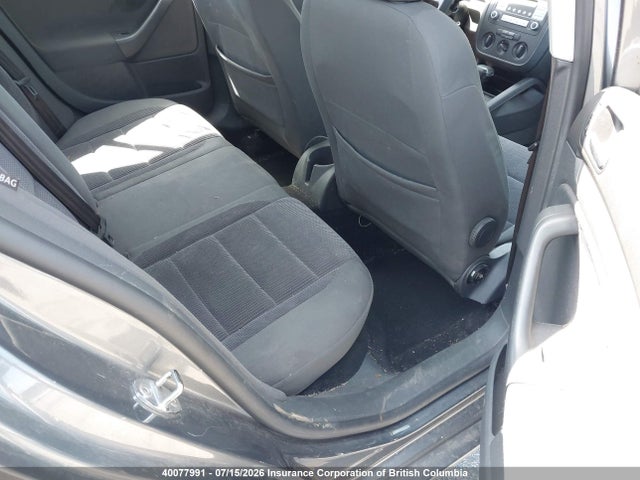 40077991 :رقم المزاد ، 3VWSF81K17M154310 vin ، 2007 Volkswagen Jetta مزاد بيع