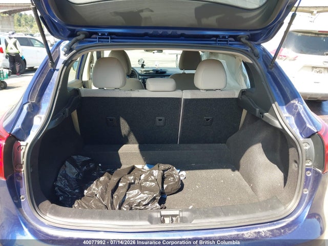 JN1BJ1CR8JW208800 Nissan Rogue Sport S/sv/sl