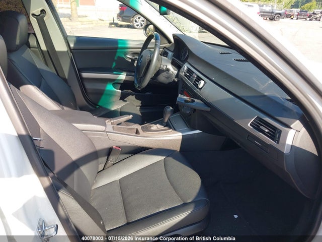 2007 Bmw 323i მანქანა იყიდება აუქციონზე, vin: WBAVH13547KC97199, აუქციონის ნომერი: 40078003