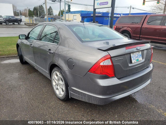 40078063 :رقم المزاد ، 3FAHP0HAXAR374845 vin ، 2010 Ford Fusion Se مزاد بيع