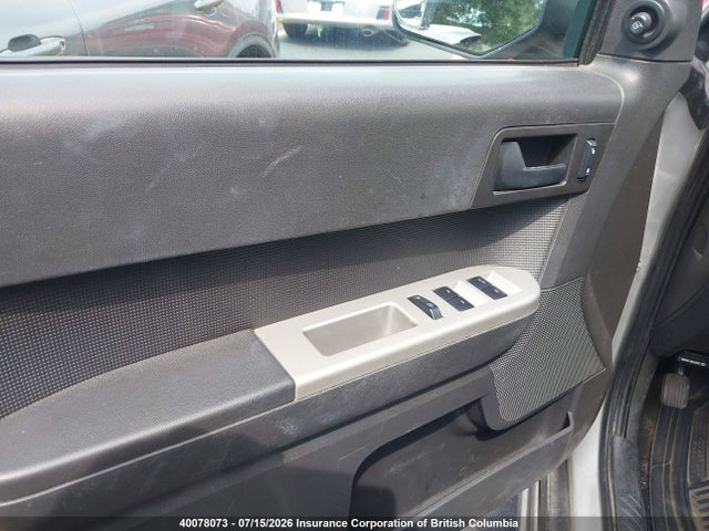 Продаж на аукціоні авто 2009 Ford Escape Xlt, vin: 1FMCU93G19KB76681, номер лоту: 40078073
