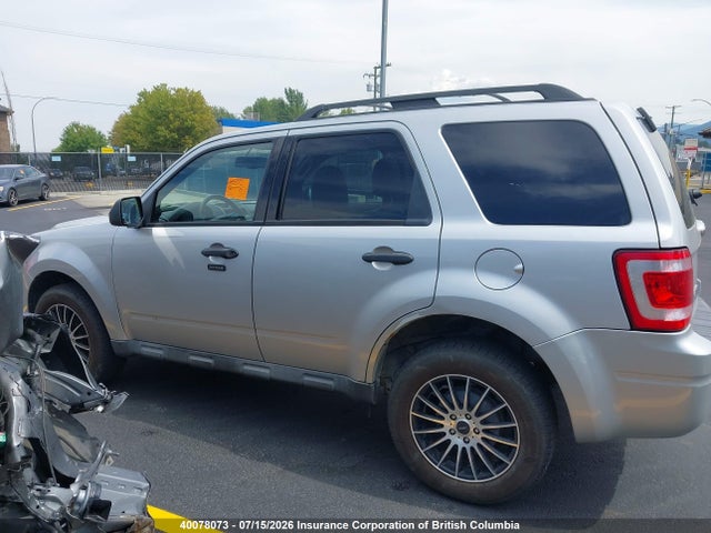 Продаж на аукціоні авто 2009 Ford Escape Xlt, vin: 1FMCU93G19KB76681, номер лоту: 40078073