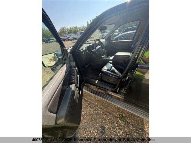 2006 Ford Explorer Limited მანქანა იყიდება აუქციონზე, vin: 1FMEU75816UB56434, აუქციონის ნომერი: 40078093