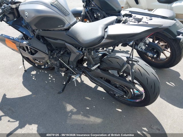 Yamaha Yzfr7 2024 JYARM38N6RA001217 Image 3