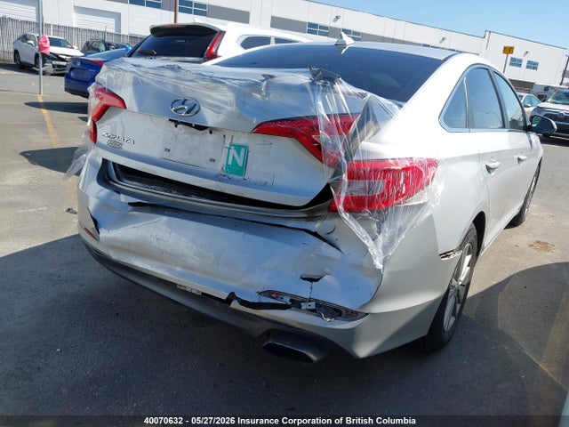 Продажа на аукционе авто 2016 Hyundai Sonata Se, vin: 5NPE24AF3GH323112, номер лота: 40070632