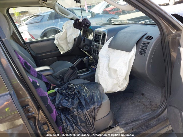 40073499 :رقم المزاد ، 1FMYU03127KA00345 vin ، 2007 Ford Escape Xlt مزاد بيع