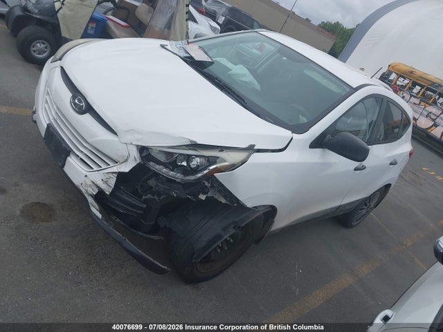 Hyundai TUCSON GLS 2014 KM8JT3AF0EU812085 Image 2