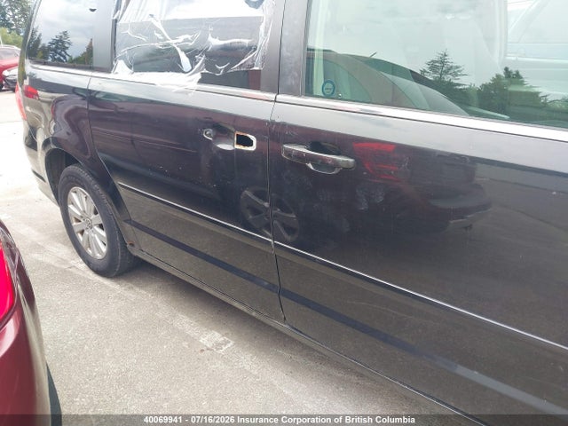 40069941 :رقم المزاد ، 2V8HW34X89R500599 vin ، 2009 Volkswagen Routan Se مزاد بيع