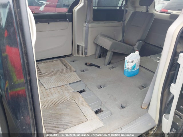40069941 :رقم المزاد ، 2V8HW34X89R500599 vin ، 2009 Volkswagen Routan Se مزاد بيع