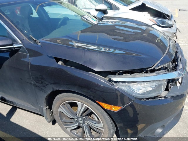Honda Civic Touring 2017 2HGFC1F97HH101851 Image 19