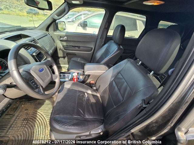 40078212 :رقم المزاد ، 1FMCU9EG2BKB62467 vin ، 2011 Ford Escape Limited مزاد بيع