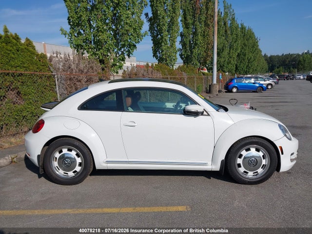 3VWJ07AT8FM653023 Volkswagen Beetle 1.8t