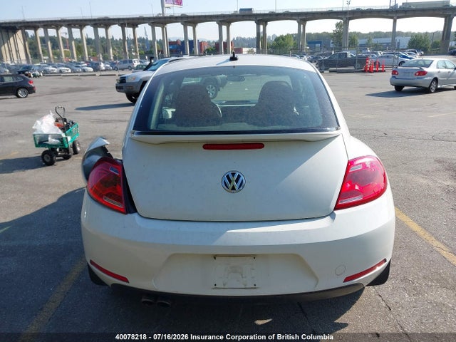 3VWJ07AT8FM653023 Volkswagen Beetle 1.8t