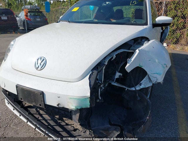 3VWJ07AT8FM653023 Volkswagen Beetle 1.8t