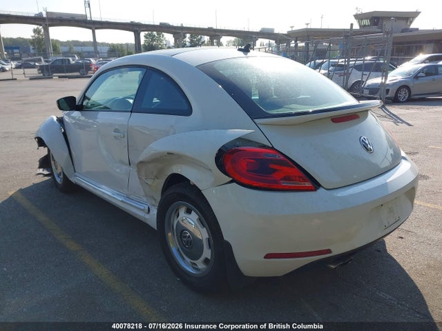 3VWJ07AT8FM653023 Volkswagen Beetle 1.8t