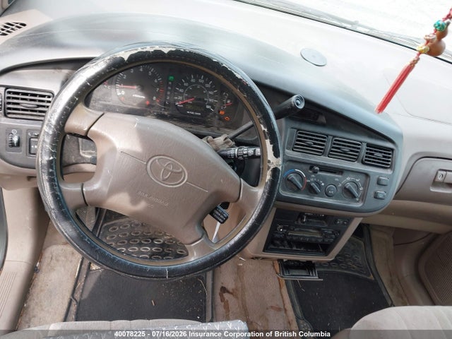 Продажа на аукционе авто 1998 Toyota Sienna Le/xle, vin: 4T3ZF13C1WU056678, номер лота: 40078225