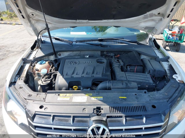 1VWBN7A30EC104681 Volkswagen PASSAT SE