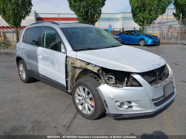 Auction sale of the 2010 Volkswagen Tiguan, vin: WVGBV9AX2AW507597, lot number: 40078243