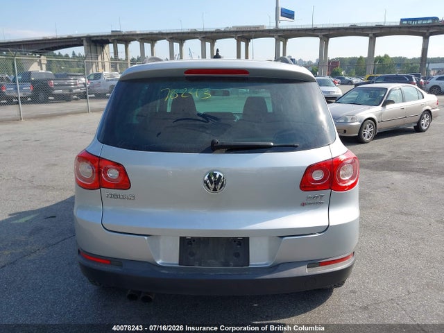 2010 Volkswagen Tiguan მანქანა იყიდება აუქციონზე, vin: WVGBV9AX2AW507597, აუქციონის ნომერი: 40078243