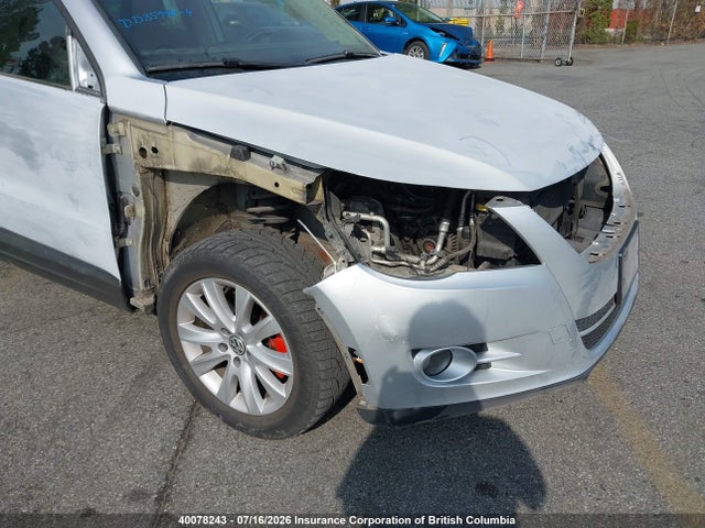 2010 Volkswagen Tiguan მანქანა იყიდება აუქციონზე, vin: WVGBV9AX2AW507597, აუქციონის ნომერი: 40078243