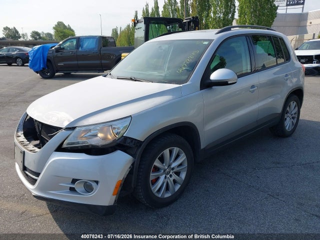 2010 Volkswagen Tiguan მანქანა იყიდება აუქციონზე, vin: WVGBV9AX2AW507597, აუქციონის ნომერი: 40078243