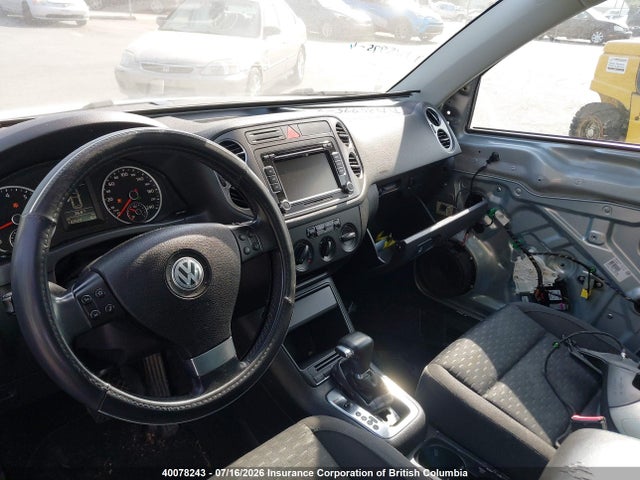 2010 Volkswagen Tiguan მანქანა იყიდება აუქციონზე, vin: WVGBV9AX2AW507597, აუქციონის ნომერი: 40078243