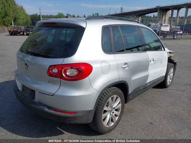 2010 Volkswagen Tiguan მანქანა იყიდება აუქციონზე, vin: WVGBV9AX2AW507597, აუქციონის ნომერი: 40078243