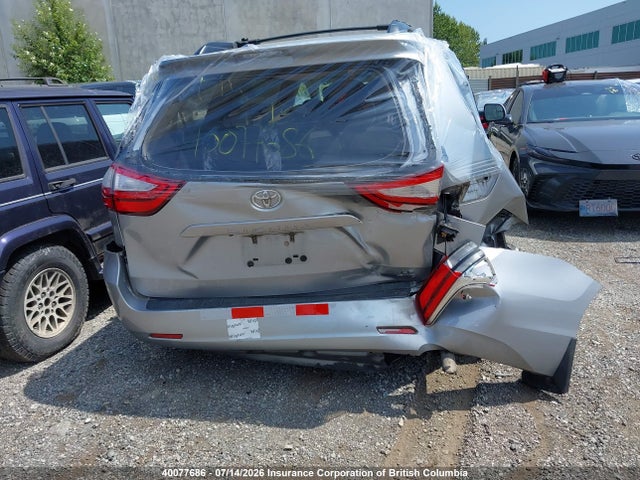 Toyota SIENNA LE 2017 5TDJZ3DC0HS169203 Image 17