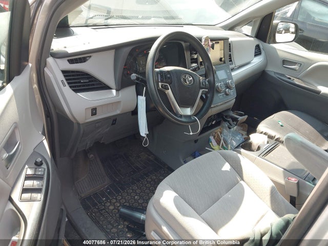 Toyota SIENNA LE 2017 5TDJZ3DC0HS169203 Image 21
