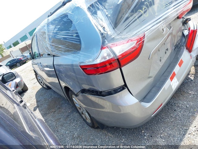 Toyota SIENNA LE 2017 5TDJZ3DC0HS169203 Image 3