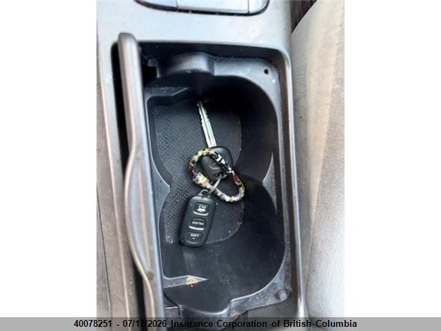 40078251 :رقم المزاد ، 4T1BE32K85U381649 vin ، 2005 Toyota Camry مزاد بيع