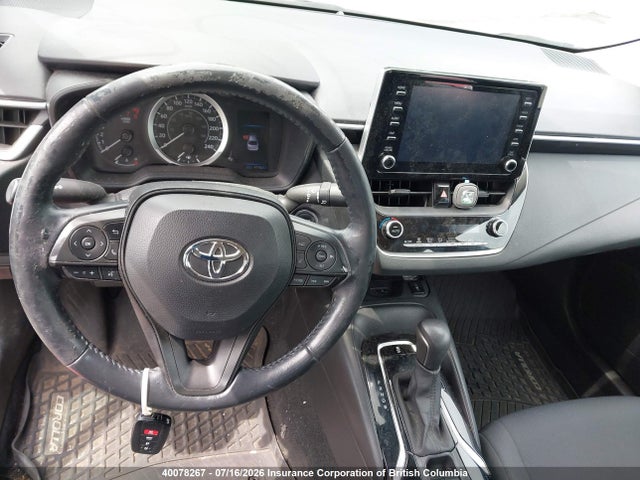 5YFBPMBE3MP152256 Toyota COROLLA LE