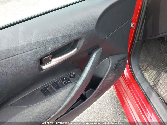 5YFBPMBE3MP152256 Toyota COROLLA LE