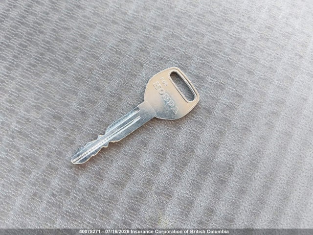 Продажа на аукционе авто 2000 Honda Civic, vin: 2HGEJ6615YH904568, номер лота: 40078271