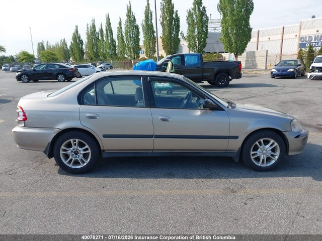 Продажа на аукционе авто 2000 Honda Civic, vin: 2HGEJ6615YH904568, номер лота: 40078271