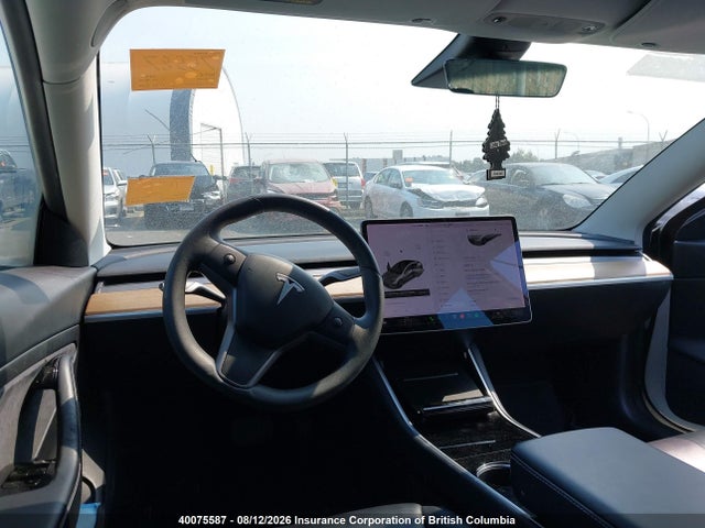 2020 Tesla Model 3 მანქანა იყიდება აუქციონზე, vin: 5YJ3E1EAXLF738853, აუქციონის ნომერი: 40075587