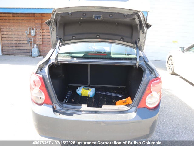 Chevrolet Sonic 2016 1G1JA5SH0G4116215 Image 10