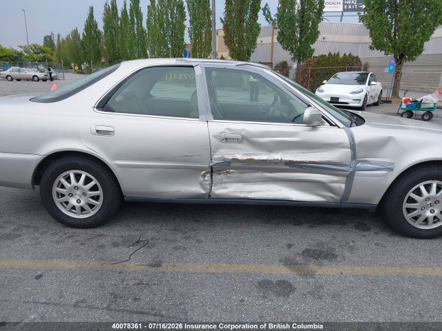 1998 Acura 2.5tl მანქანა იყიდება აუქციონზე, vin: JH4UA2640WC800615, აუქციონის ნომერი: 40078361