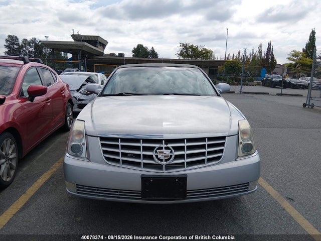 40078374 :رقم المزاد ، 1GE8K9C67BU550283 vin ، 2011 Cadillac Dts مزاد بيع