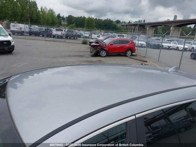 Honda CR-V 2017 2HKRW1H38HH004046 Image 19