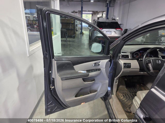 Продажа на аукционе авто 2016 Honda Odyssey Ex-l, vin: 5FNRL5H64GB500243, номер лота: 40078486