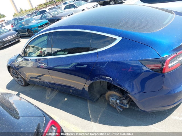 Auction sale of the 2019 Tesla Model 3, vin: 5YJ3E1EA0KF422778, lot number: 40078520