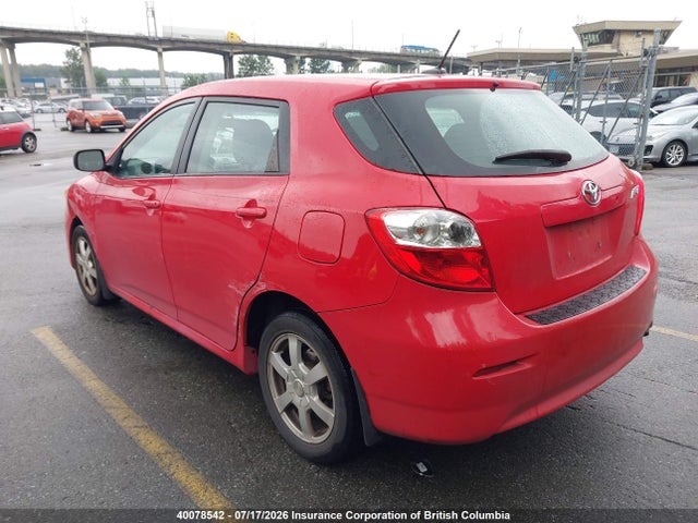 40078542 :رقم المزاد ، 2T1KU4EEXBC581864 vin ، 2011 Toyota Corolla Matrix مزاد بيع