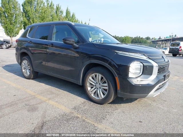 Mitsubishi Outlander Le/le Premium/noir/se/sel 2023 JA4J4UA8XPZ609746 zdjęcie główne