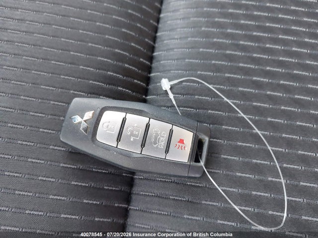 JA4J4UA8XPZ609746 Mitsubishi Outlander Le/le Premium/noir/se/sel
