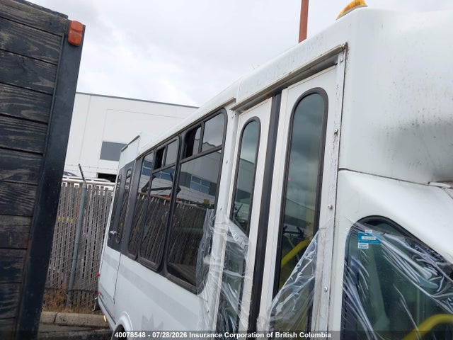 Продажа на аукционе авто 2003 Ford Econoline E350 Super Duty Ctway Van, vin: 1FDWE35L03HB44777, номер лота: 40078548