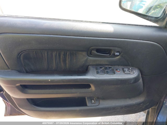 Продажа на аукционе авто 2002 Honda Cr-v, vin: JHLRD78912C820227, номер лота: 40078557