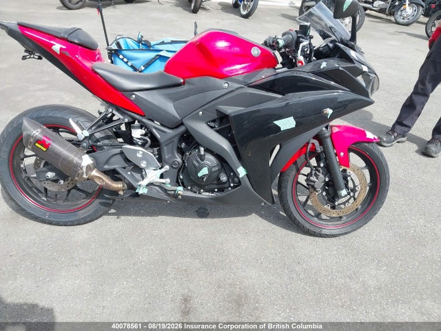 Yamaha YZFR3 2015 MH3RH06N3FK002651 Image 15