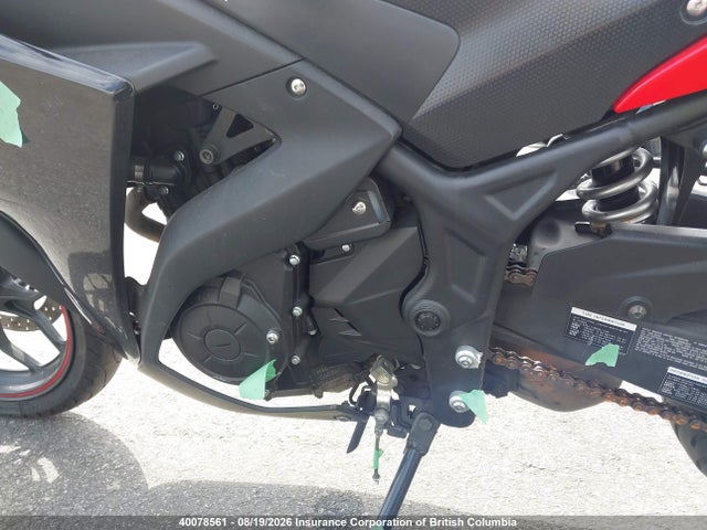 Yamaha YZFR3 2015 MH3RH06N3FK002651 Image 9