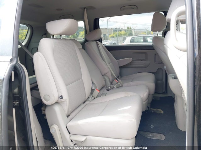 KIA SEDONA LX 2018 KNDMB5C1XJ6384316 Image 8